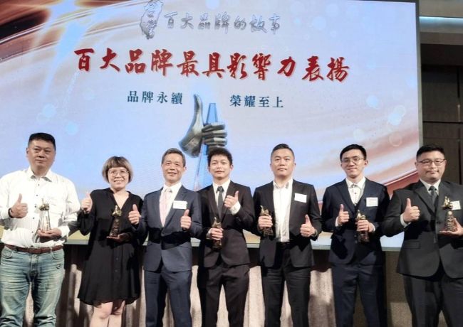 用生命的光，照亮前行的路